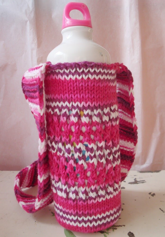 knit water bottle holder upright