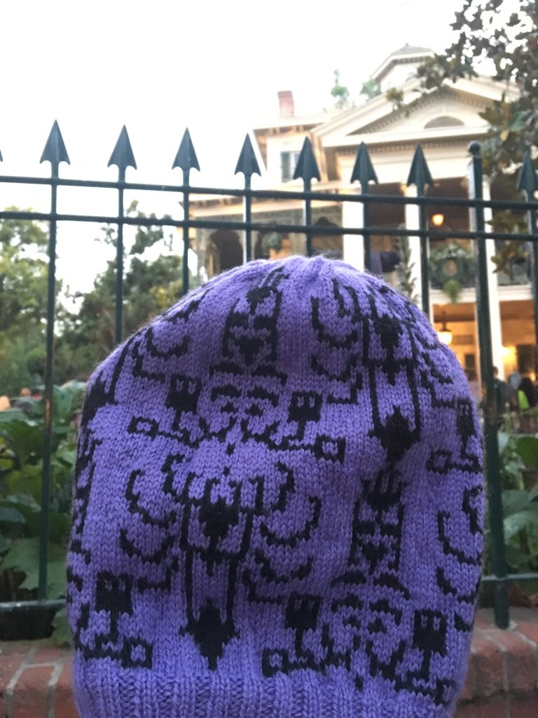 Haunted Wallpaper hat at the Haunted Mansion