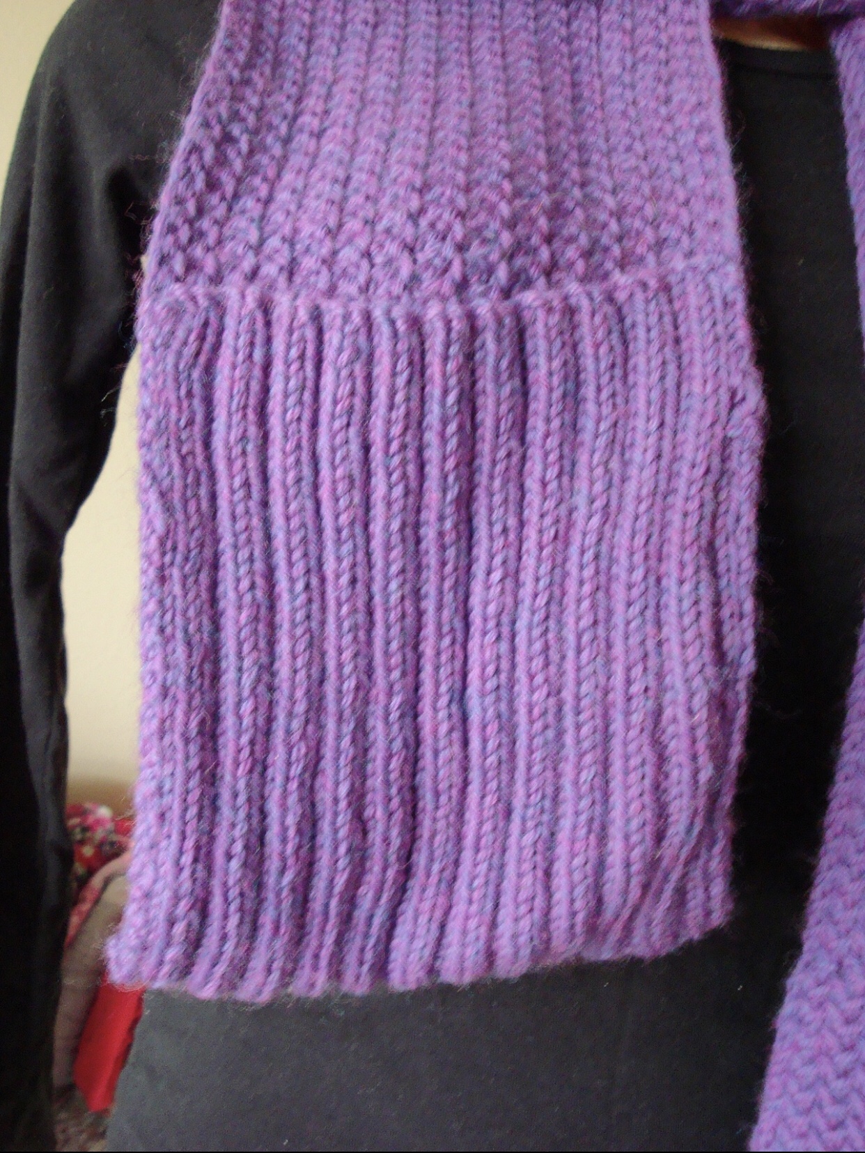 pocket of hooded pocket scarf