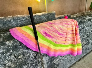 Good Day shawl with mini golf club and golf ball